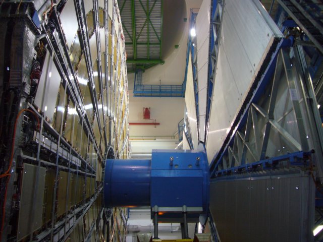 cern09086.jpg